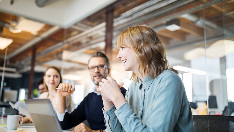 Connect device, sentiment, and workplace data to move beyond SLAs